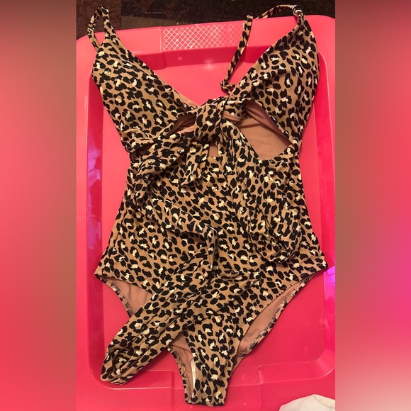 Swim - Picture 3 of 3